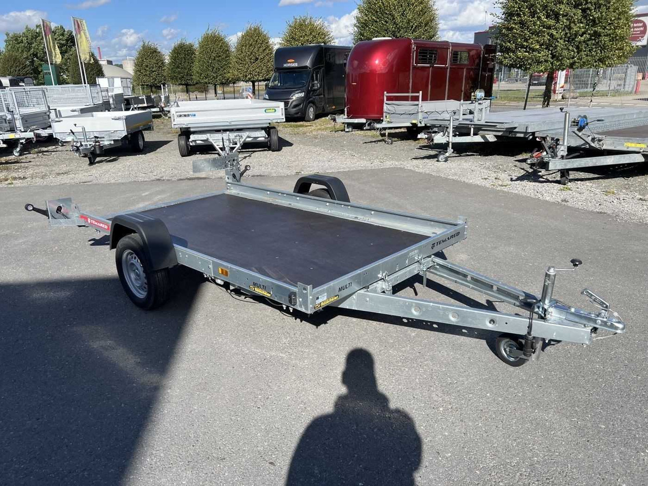 DC Plattform Motorradanhänger kippbar - Motorszállító utánfutó: 2 kép. DC Plattform Motorradanhänger kippbar - Motorszállító utánfutó: 2 kép.