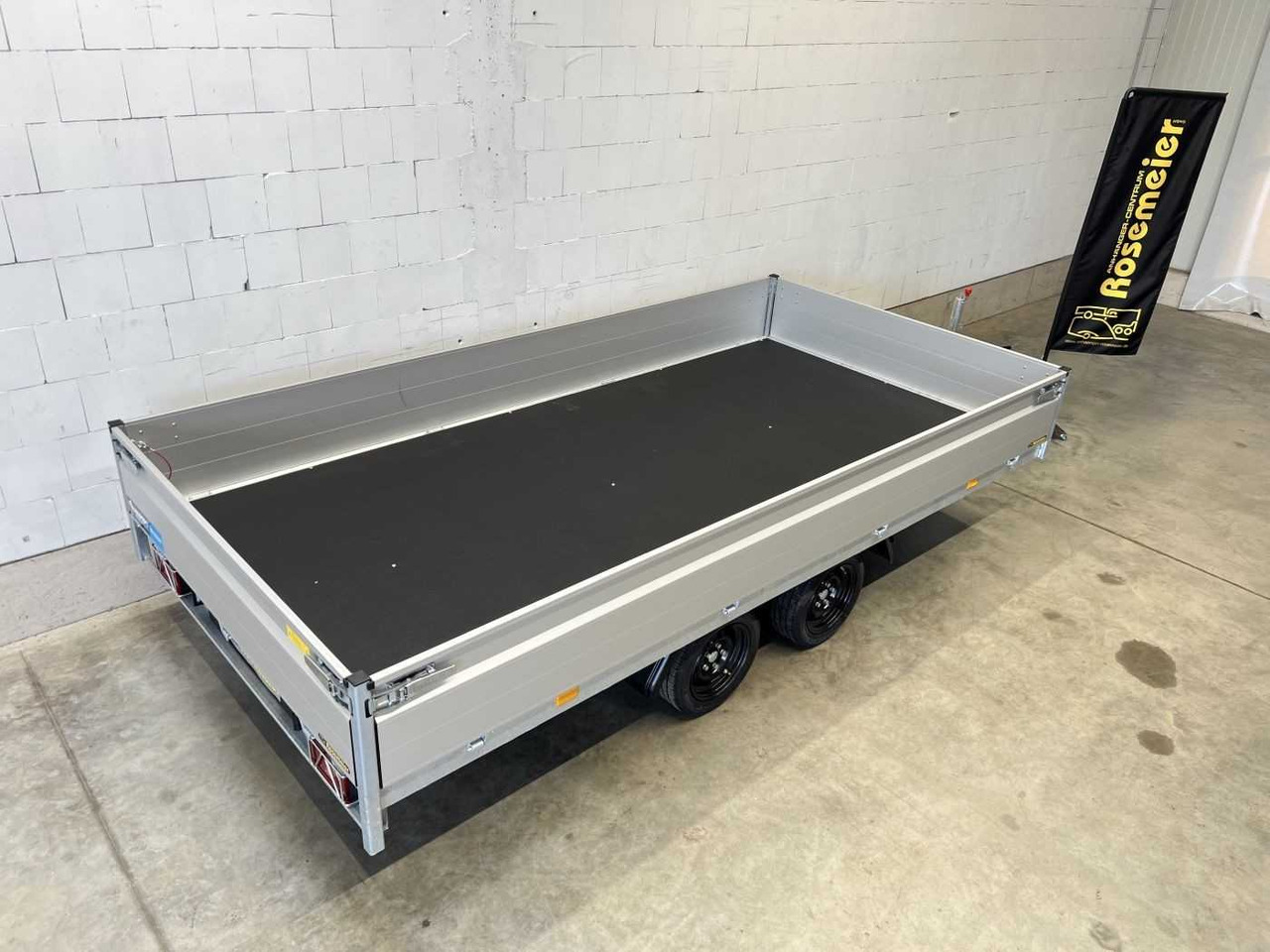 HAPERT Azure H-2 Komposit Hochlader - Platós pótkocsi: 4 kép. HAPERT Azure H-2 Komposit Hochlader - Platós pótkocsi: 4 kép.