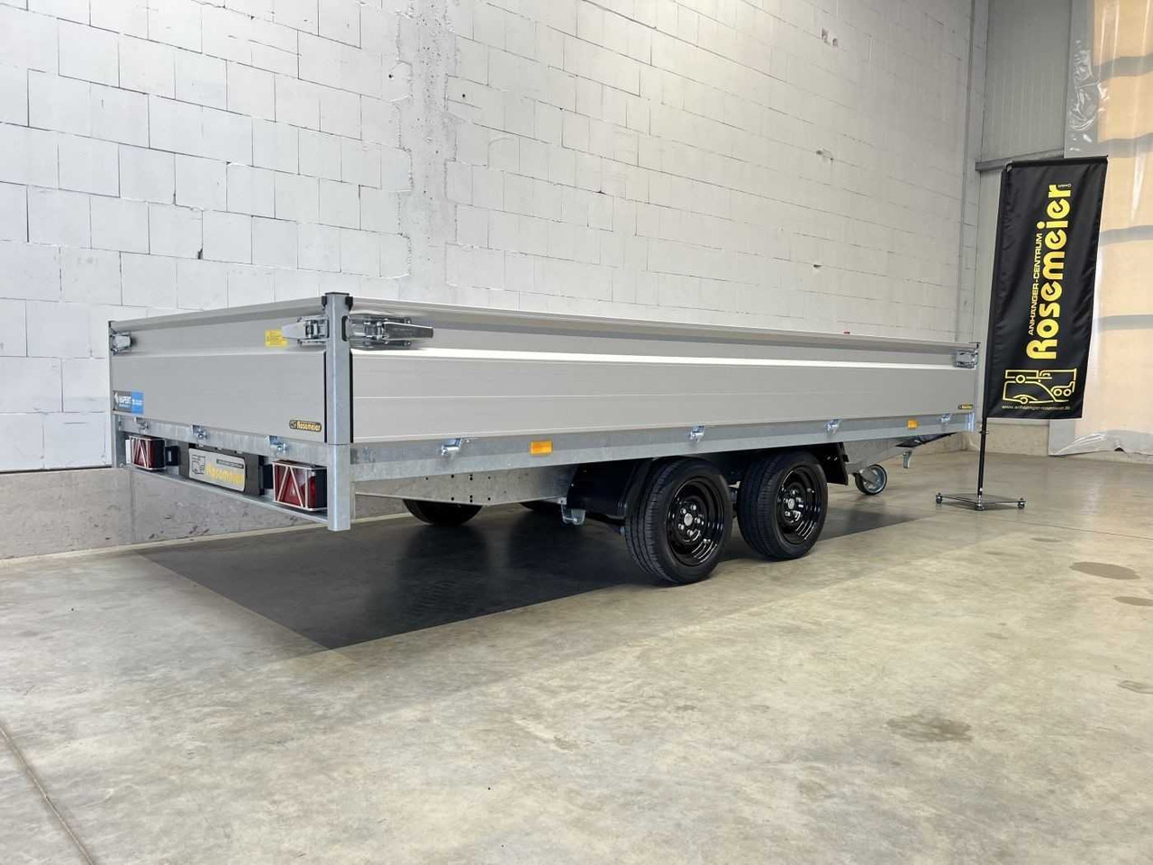 HAPERT Azure H-2 Parabelfedern Hochlader - Autó utánfutó: 5 kép. HAPERT Azure H-2 Parabelfedern Hochlader - Autó utánfutó: 5 kép.