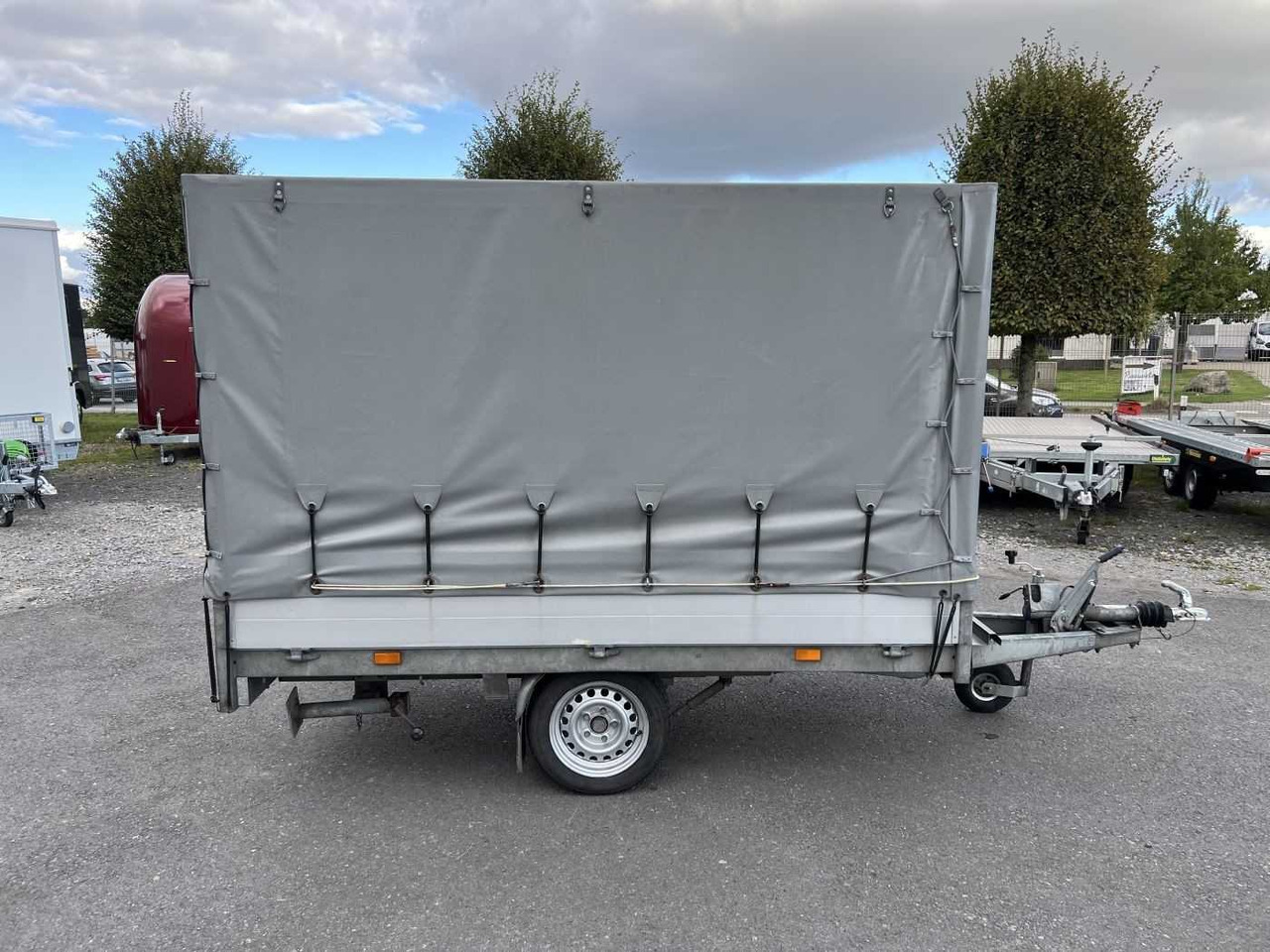 HAPERT Hochlader Plane Hochlader - Autó utánfutó: 2 kép. HAPERT Hochlader Plane Hochlader - Autó utánfutó: 2 kép.