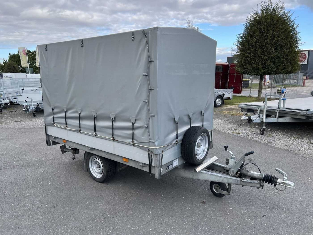 HAPERT Hochlader Plane Hochlader - Autó utánfutó: 1 kép. HAPERT Hochlader Plane Hochlader - Autó utánfutó: 1 kép.