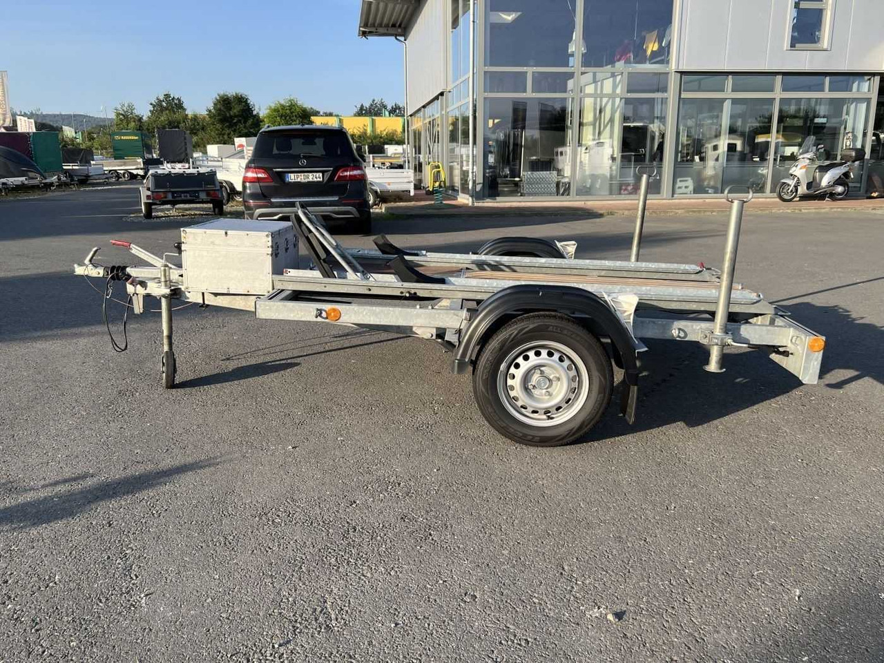 Autó utánfutó PONGRATZ MA 230/16G Motorradanhänger: 6 kép.