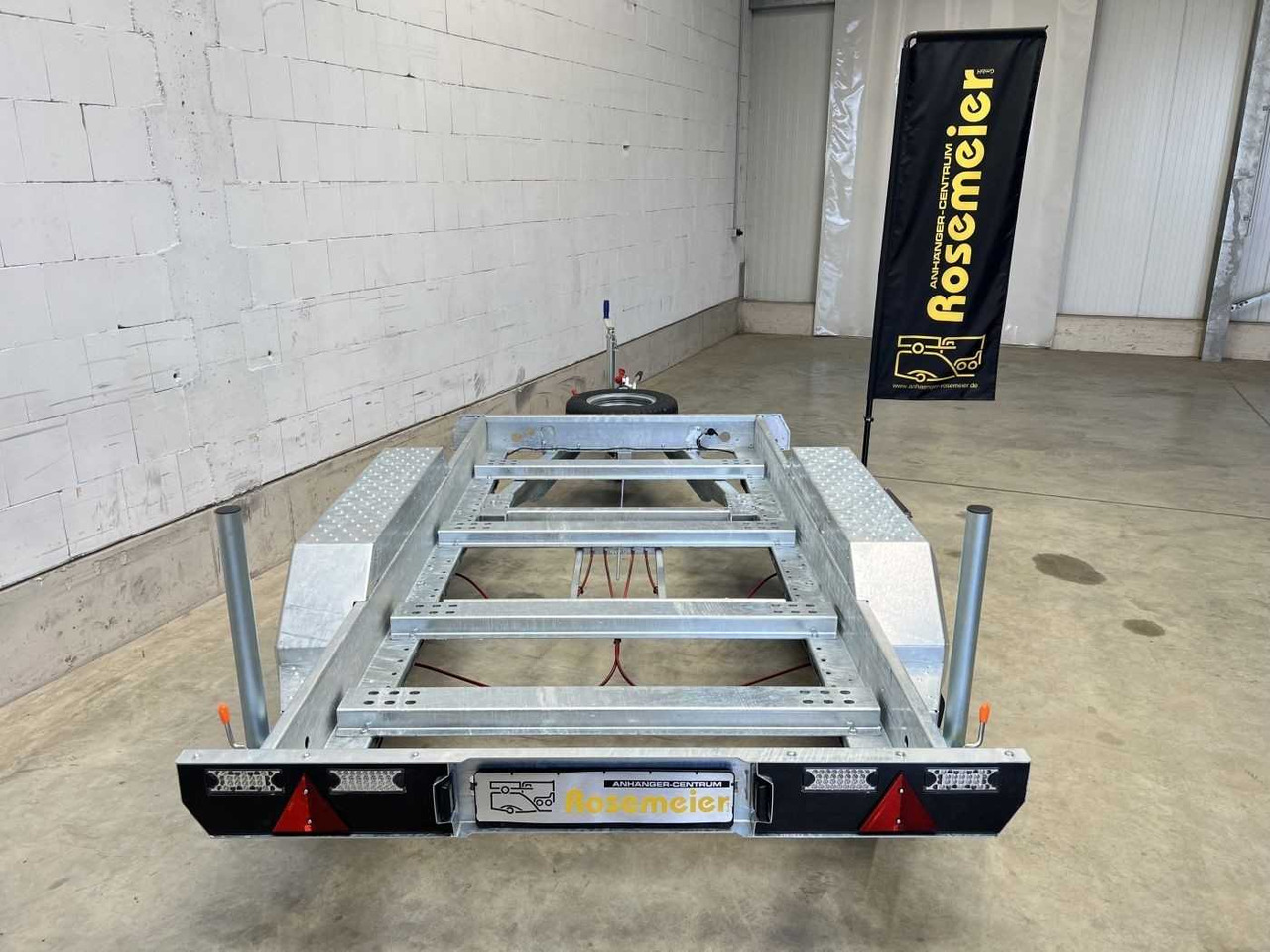 BRIAN_JAMES Chassis Plant Generator Maschinentransporter - Pótkocsi: 3 kép. BRIAN_JAMES Chassis Plant Generator Maschinentransporter - Pótkocsi: 3 kép.