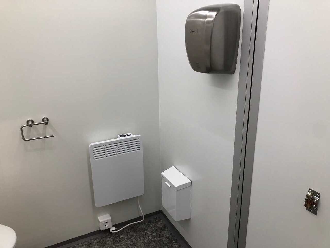 Új Konténerház, Pótkocsi ROSEMEIER VE Badanhänger + separates WC Toilettenanhänger: 28 kép.