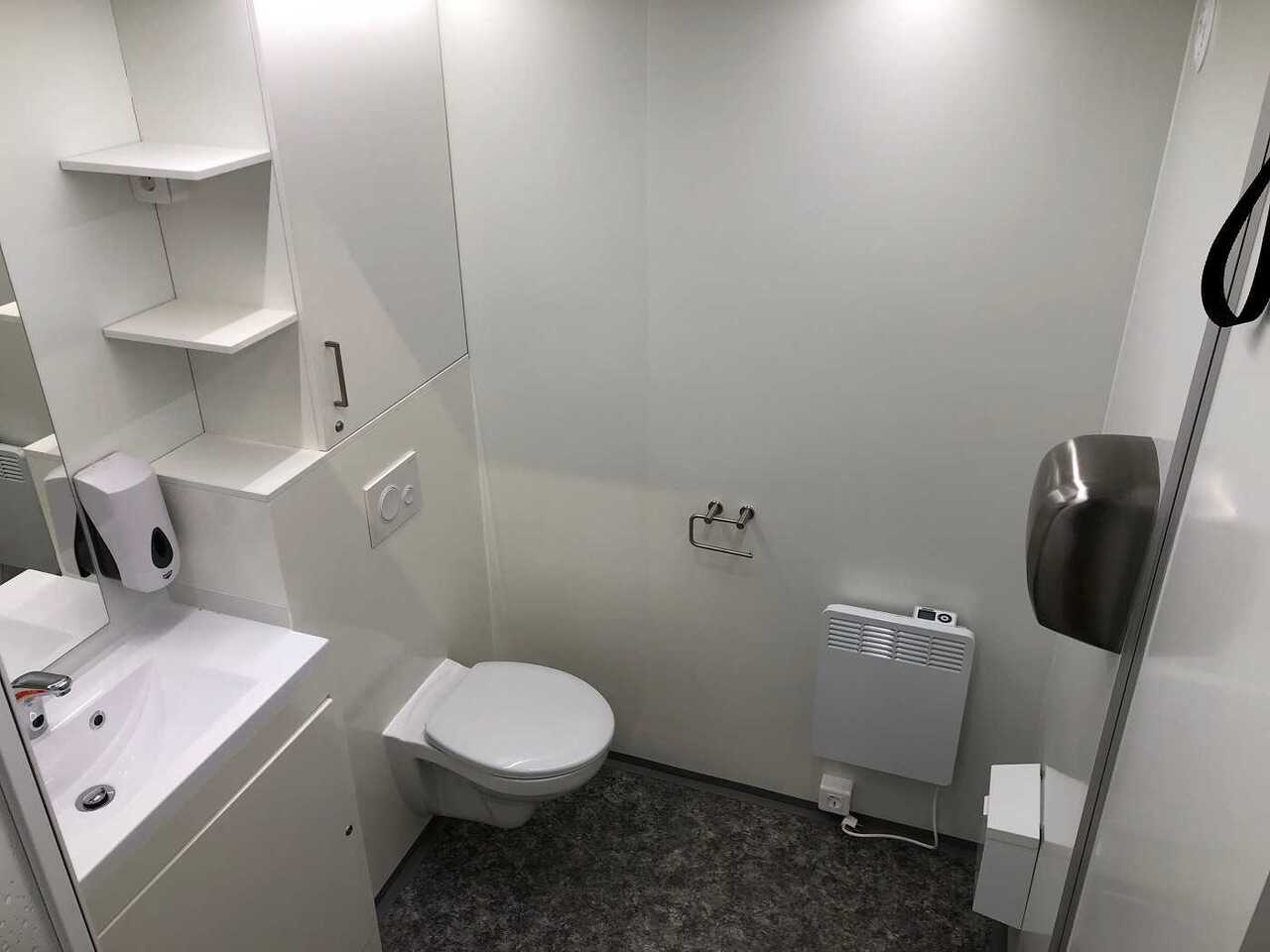 Új Konténerház, Pótkocsi ROSEMEIER VE Badanhänger + separates WC Toilettenanhänger: 8 kép.