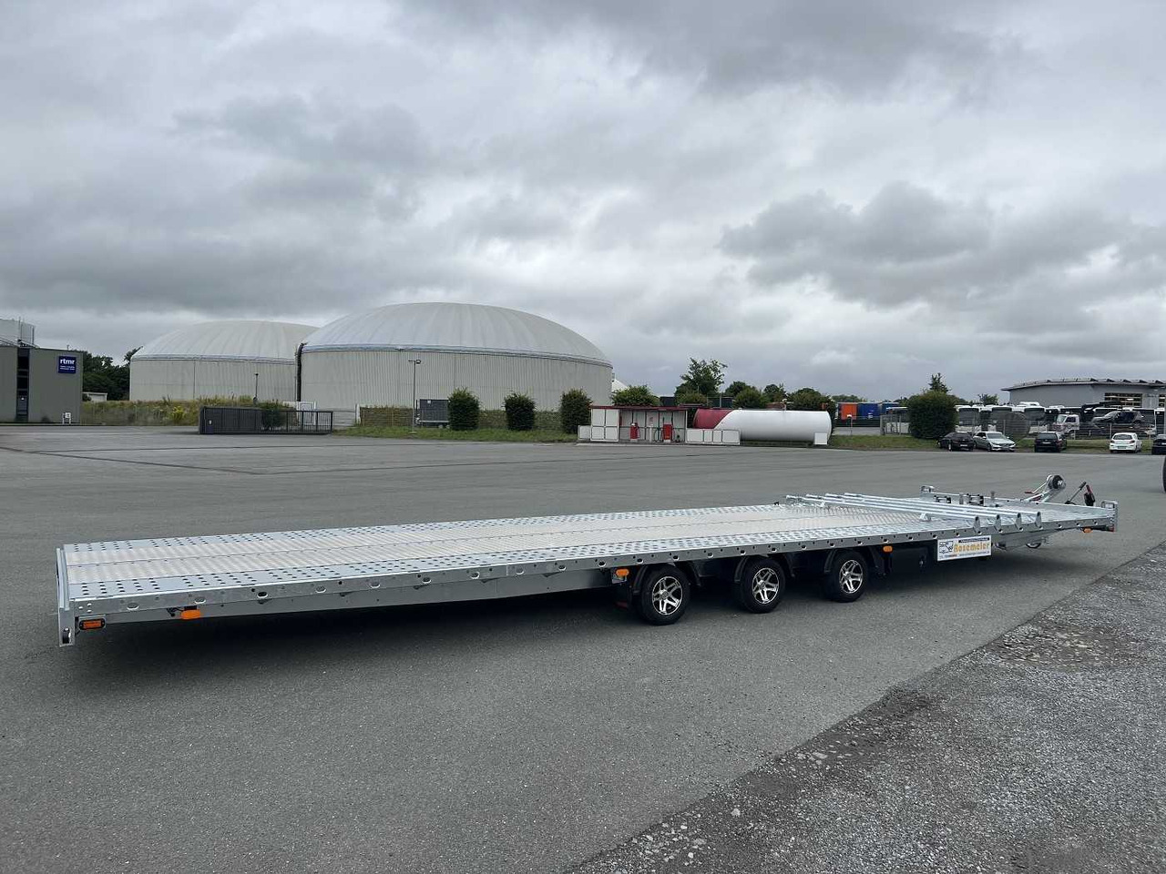 ROSEMEIER VE Cargo F 35.10 SP Tridem Autotransporter - Autó utánfutó: 2 kép. ROSEMEIER VE Cargo F 35.10 SP Tridem Autotransporter - Autó utánfutó: 2 kép.