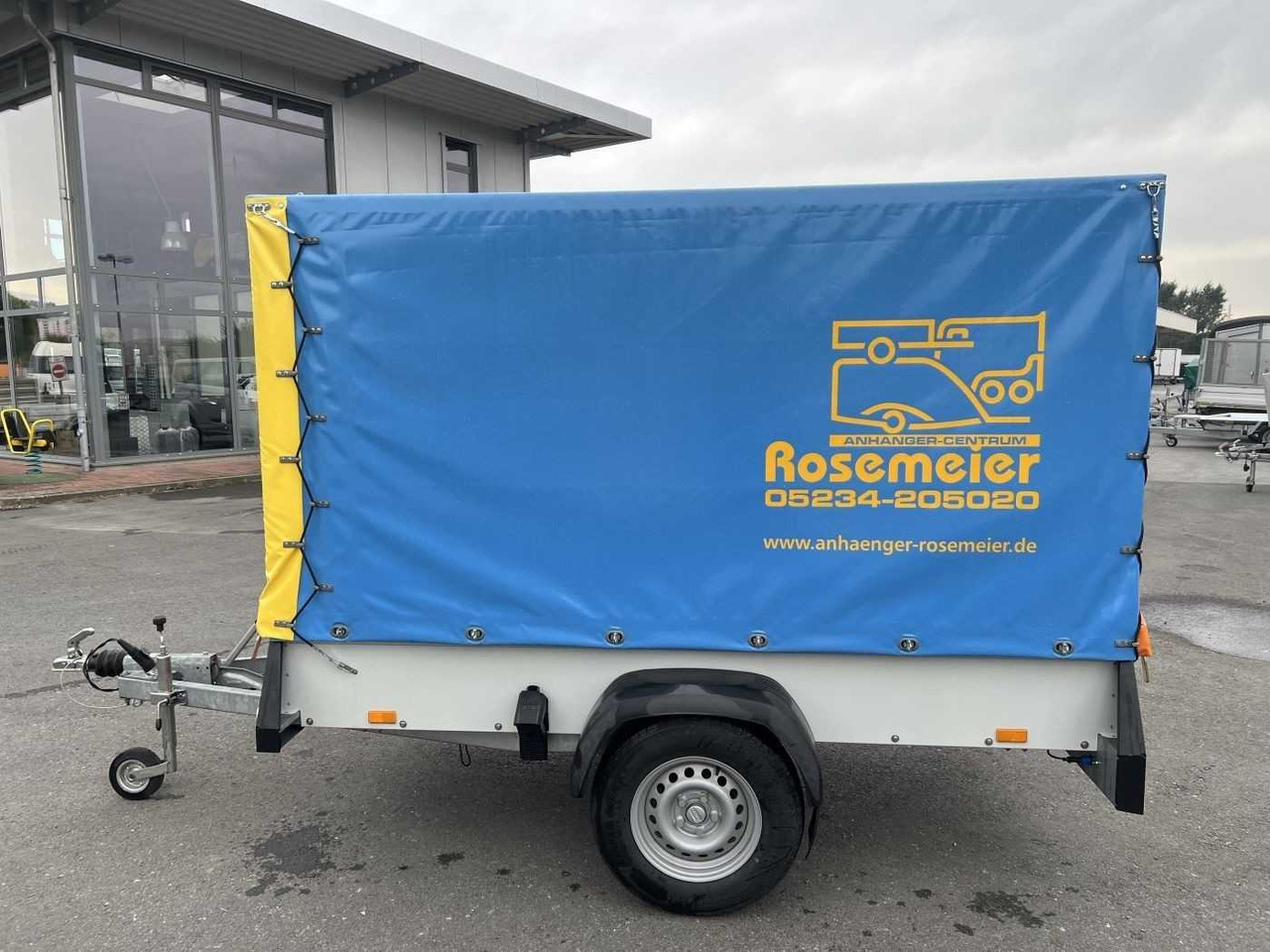 ROSEMEIER VE Spectrum B 13.25 Cirkus Plane Kastenanhänger geb - Autó utánfutó: 2 kép. ROSEMEIER VE Spectrum B 13.25 Cirkus Plane Kastenanhänger geb - Autó utánfutó: 2 kép.
