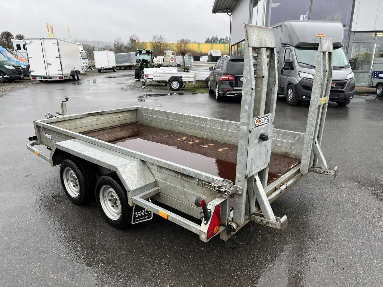 SARIS Magnum Explorer 350 Maschinentransporter - Gépszállító utánfutó: 5 kép. SARIS Magnum Explorer 350 Maschinentransporter - Gépszállító utánfutó: 5 kép.