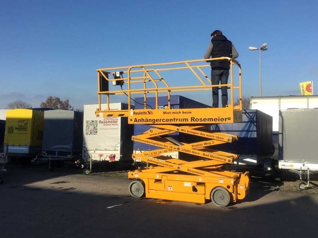 Scherenbühne Compact 8 Sonderanhänger Mietgerät - Ollós emelő: 4 kép. Scherenbühne Compact 8 Sonderanhänger Mietgerät - Ollós emelő: 4 kép.