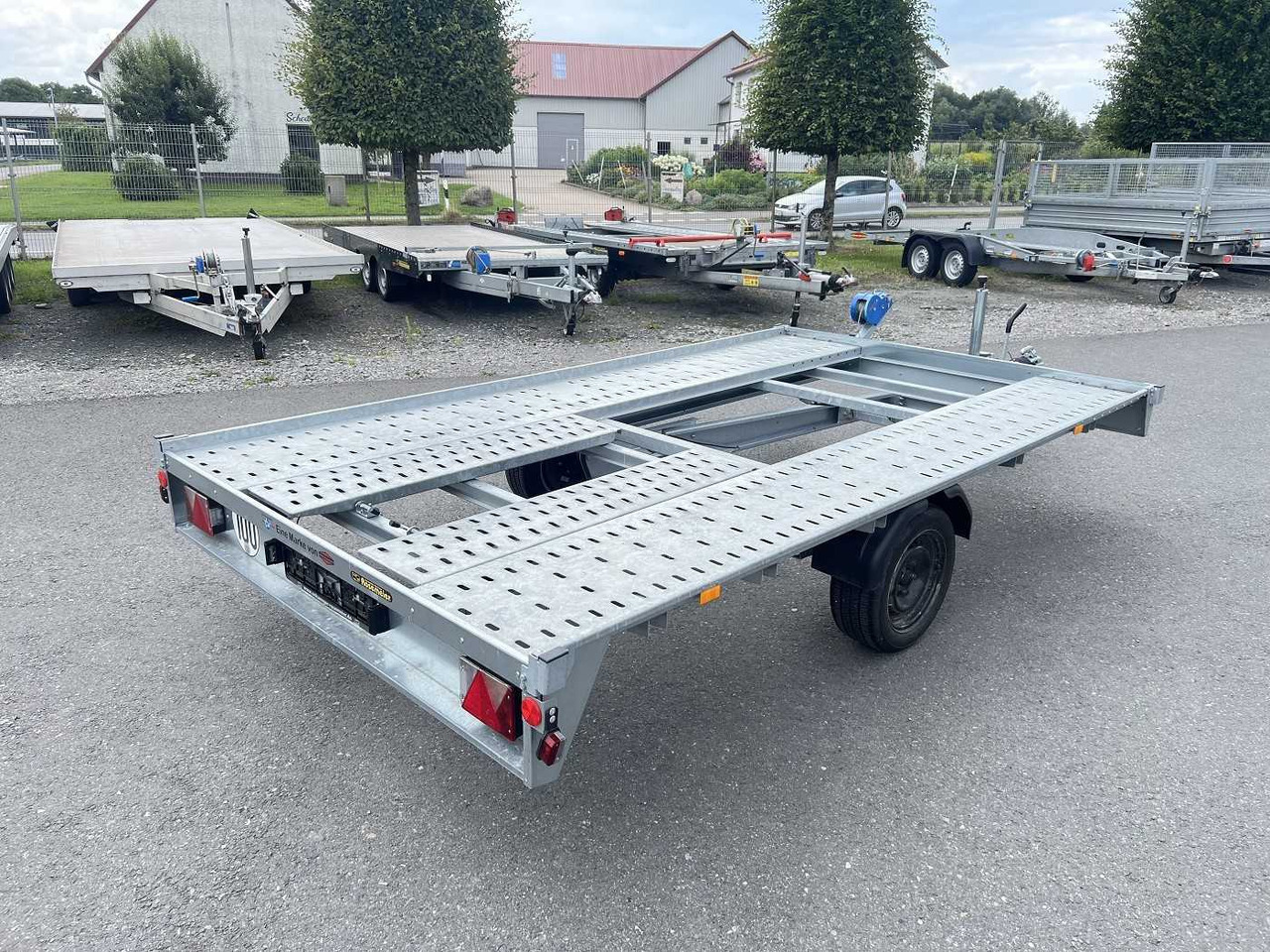 TPV HL-EBK 3520/18 Autotransporter - Pótkocsi autószállító: 3 kép. TPV HL-EBK 3520/18 Autotransporter - Pótkocsi autószállító: 3 kép.