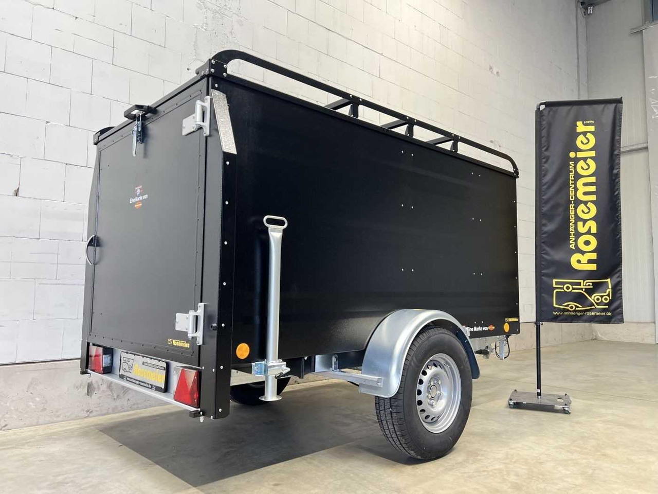 TPV KT-EB3 Plus Deckelanhänger - Autó utánfutó: 5 kép. TPV KT-EB3 Plus Deckelanhänger - Autó utánfutó: 5 kép.