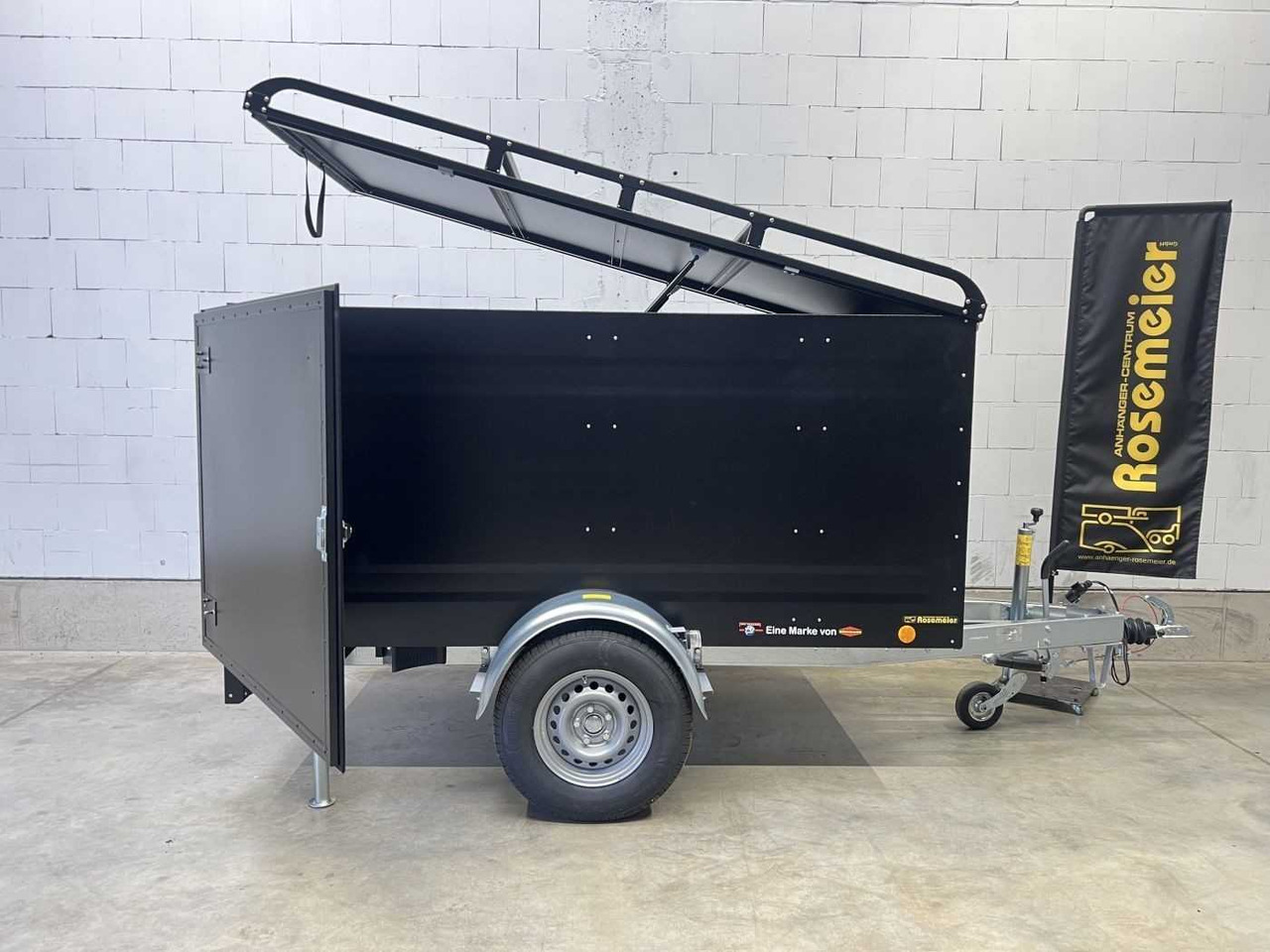 TPV KT-EB3 Plus Deckelanhänger - Autó utánfutó: 2 kép. TPV KT-EB3 Plus Deckelanhänger - Autó utánfutó: 2 kép.