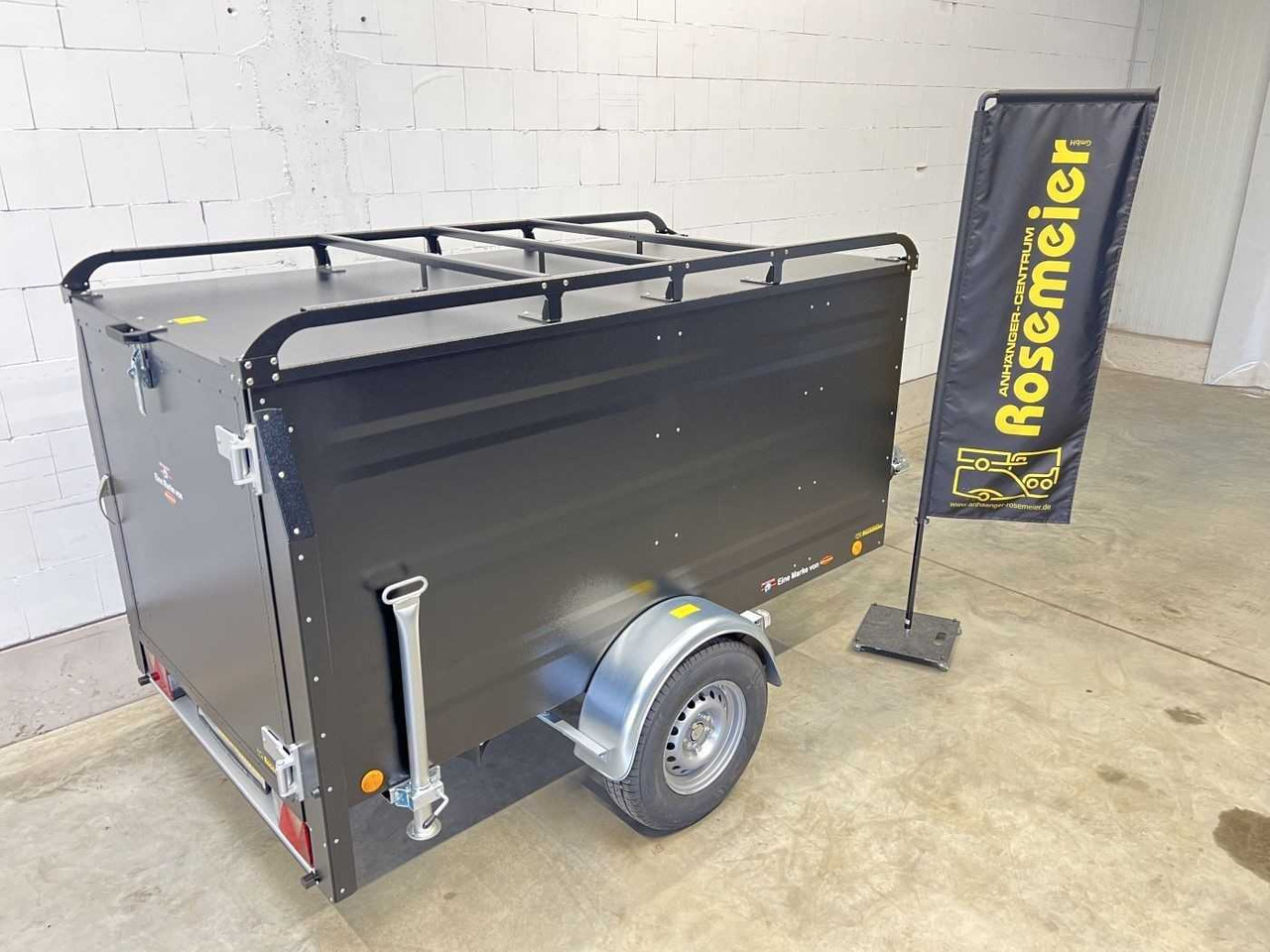 TPV KT-EB3 Plus Deckelanhänger - Autó utánfutó: 4 kép. TPV KT-EB3 Plus Deckelanhänger - Autó utánfutó: 4 kép.