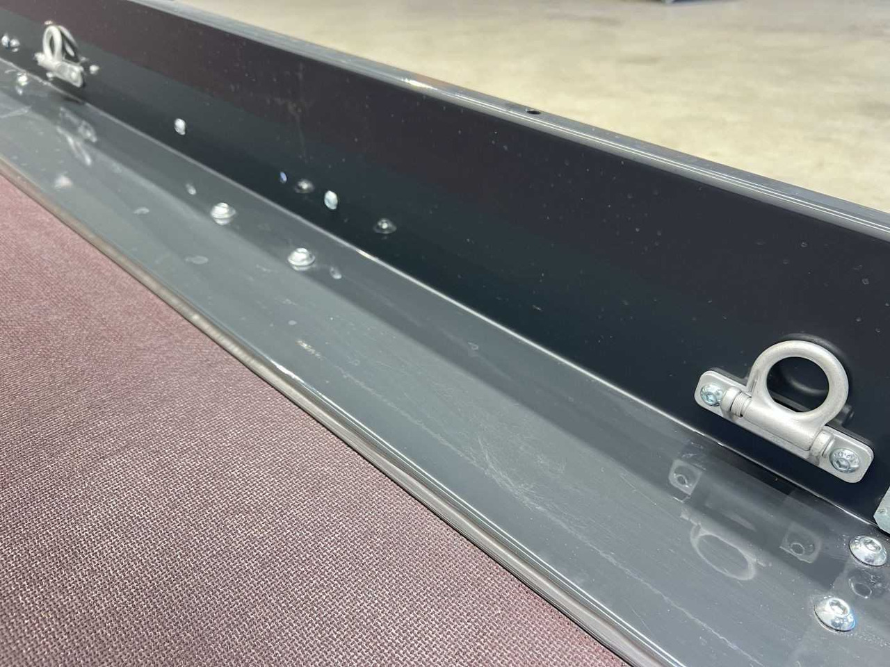 UNSINN UA 3118-18-13 Absenker - Motorszállító utánfutó: 4 kép. UNSINN UA 3118-18-13 Absenker - Motorszállító utánfutó: 4 kép.