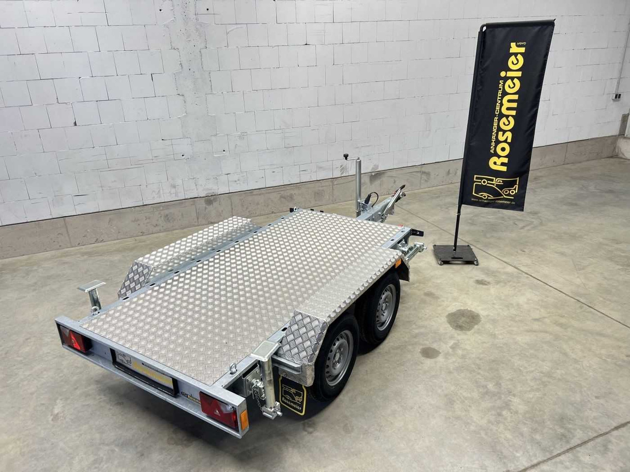 VEZEKO Generator 2-Achser Motorradanhänger - Motorszállító utánfutó: 5 kép. VEZEKO Generator 2-Achser Motorradanhänger - Motorszállító utánfutó: 5 kép.