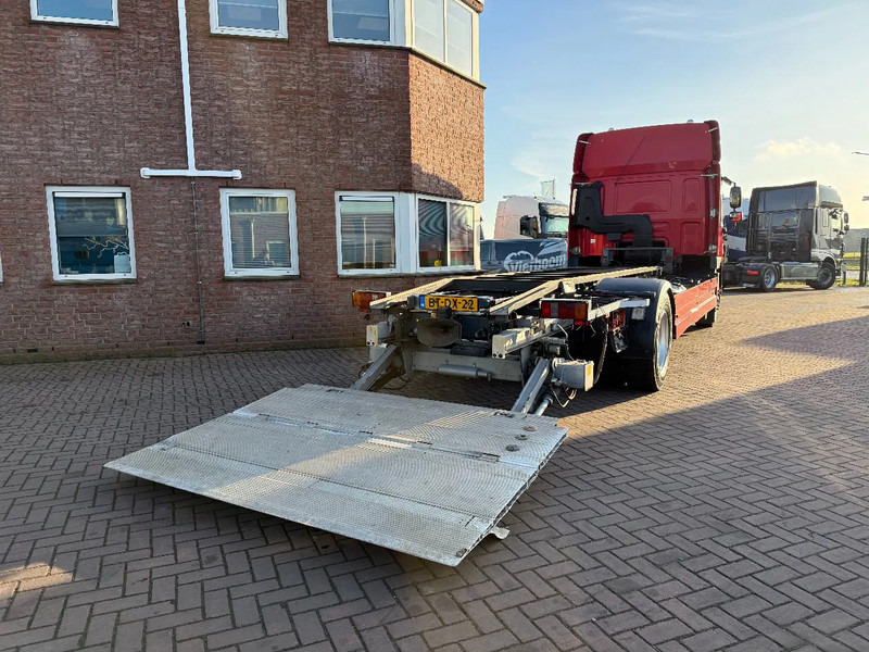 DAF CF 75 CF75-250 4X2 SPACECAB/RENOVA/STEEL/AIR/AIRCO/HOLLAND TRUCK - Cserefelépítményes teherautó: 4 kép. DAF CF 75 CF75-250 4X2 SPACECAB/RENOVA/STEEL/AIR/AIRCO/HOLLAND TRUCK - Cserefelépítményes teherautó: 4 kép.