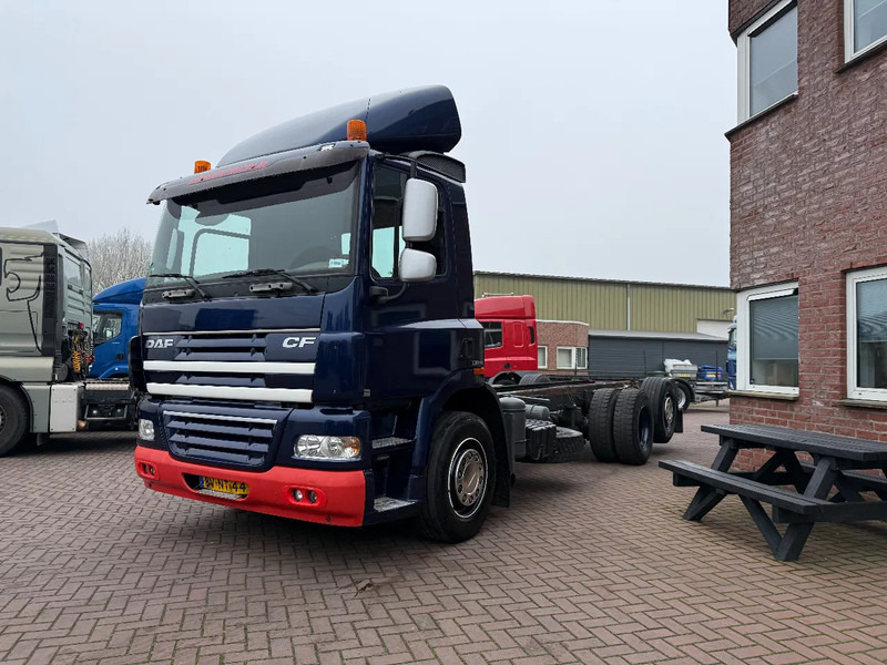 DAF CF 85 CF85-360 FAN 6X2 Chassis Holland Truck Top condition - Alvaz teherautó: 3 kép. DAF CF 85 CF85-360 FAN 6X2 Chassis Holland Truck Top condition - Alvaz teherautó: 3 kép.