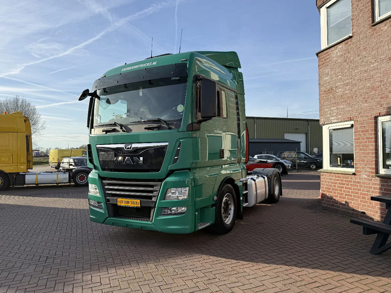 MAN TGX 18.420 TGX 18.420 4X2 XLX / 2x tank / Night airco / Good condition / CHASSIS 2019 - Nyergesvontató: 2 kép. MAN TGX 18.420 TGX 18.420 4X2 XLX / 2x tank / Night airco / Good condition / CHASSIS 2019 - Nyergesvontató: 2 kép.