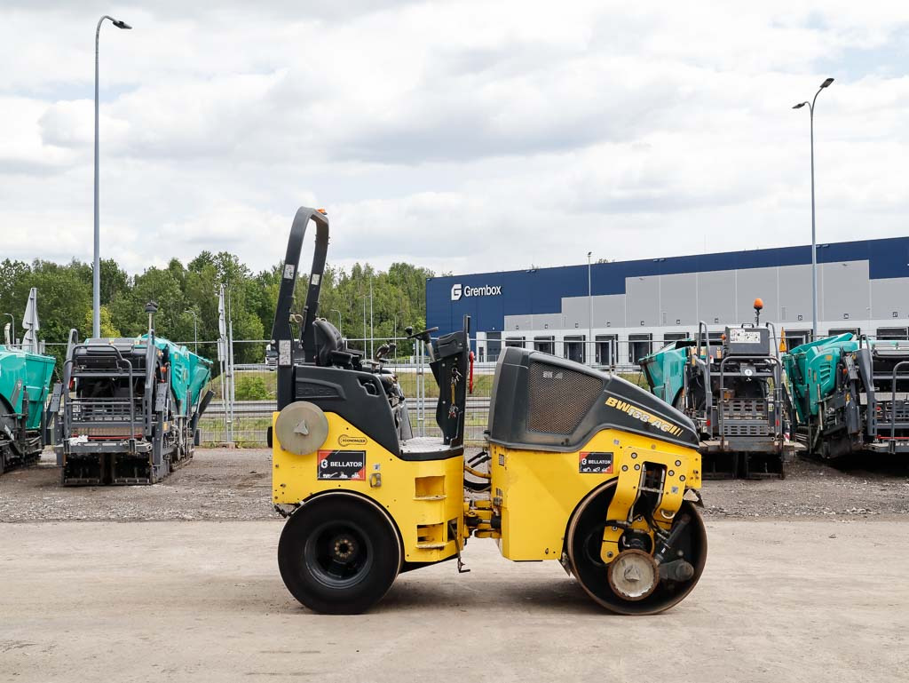 BOMAG BW 138 AC-5 - Kombihenger: 5 kép. BOMAG BW 138 AC-5 - Kombihenger: 5 kép.