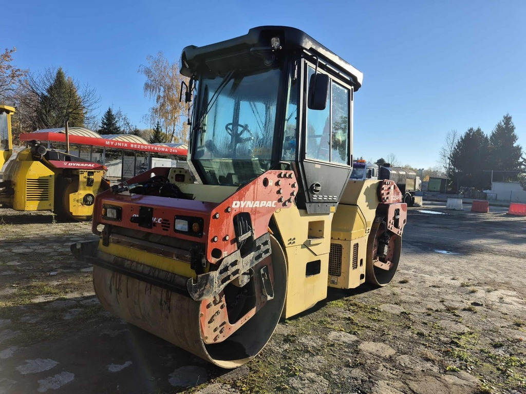 DYNAPAC CC 234HF - Úthenger: 3 kép. DYNAPAC CC 234HF - Úthenger: 3 kép.