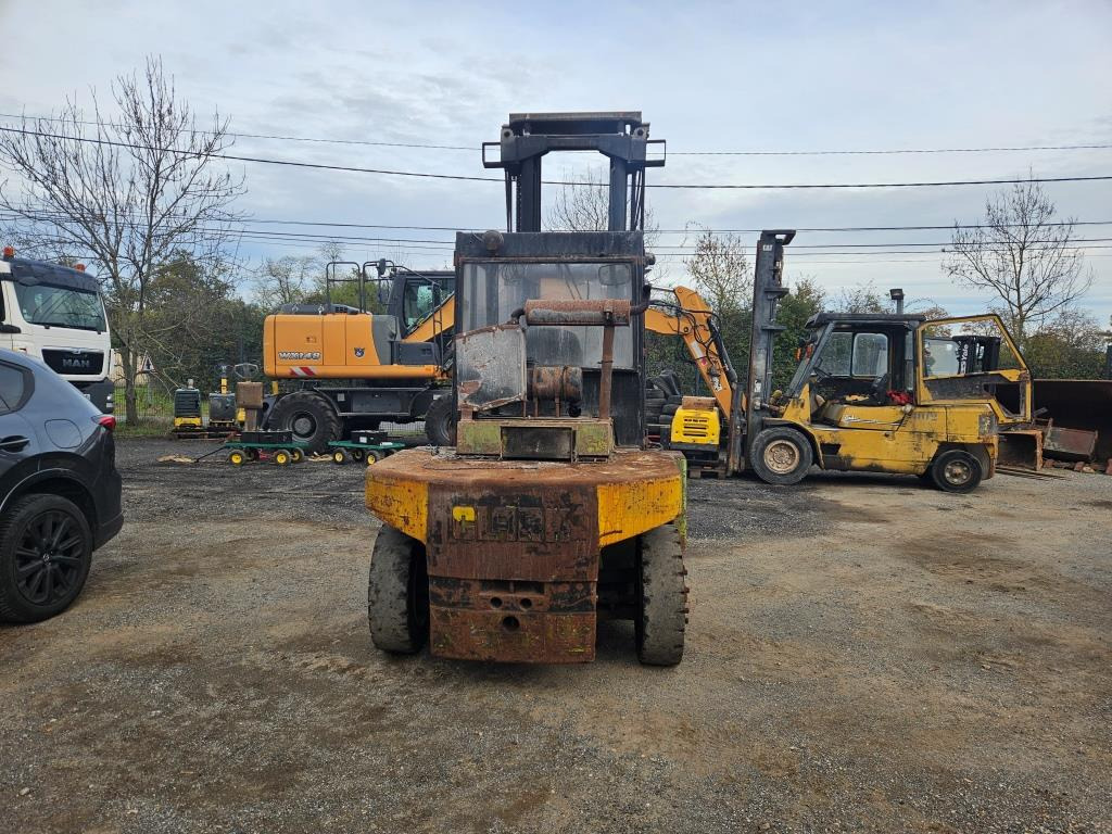 CLARK DPL 60 - Dízel targonca: 4 kép. CLARK DPL 60 - Dízel targonca: 4 kép.