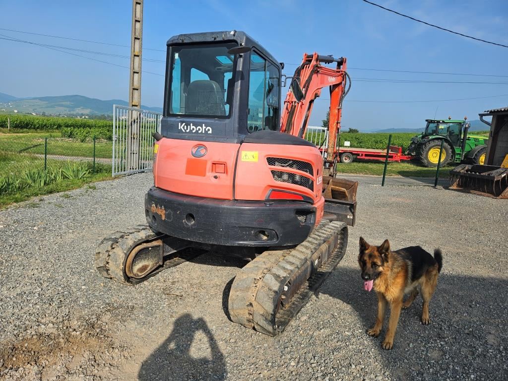 KUBOTA U 55 -4 - Minikotró: 5 kép. KUBOTA U 55 -4 - Minikotró: 5 kép.