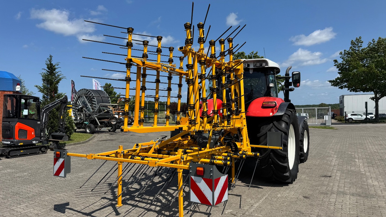 Agrisem Turbolmulch 6,20 Vorführmaschine - Borona: 4 kép. Agrisem Turbolmulch 6,20 Vorführmaschine - Borona: 4 kép.