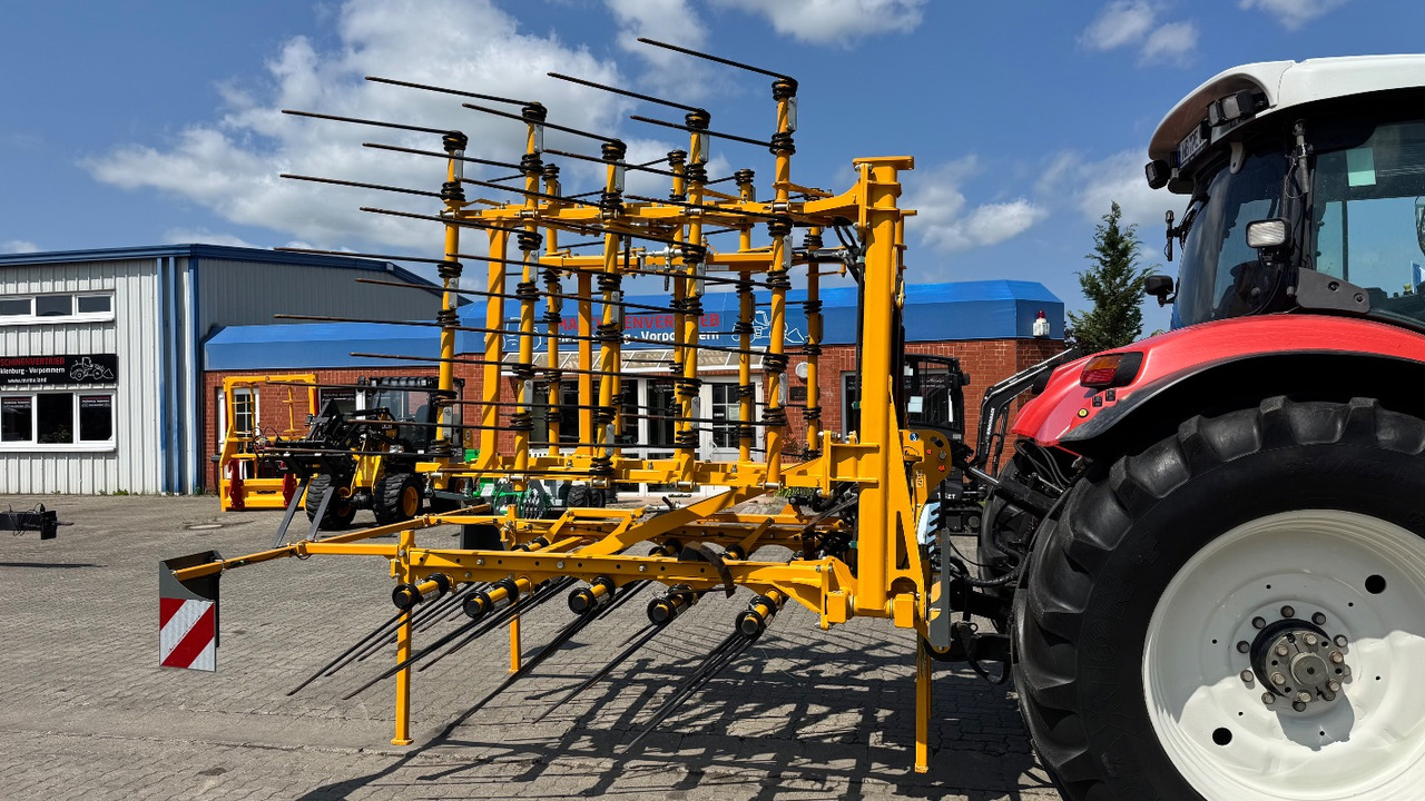 Agrisem Turbolmulch 6,20 Vorführmaschine - Borona: 5 kép. Agrisem Turbolmulch 6,20 Vorführmaschine - Borona: 5 kép.