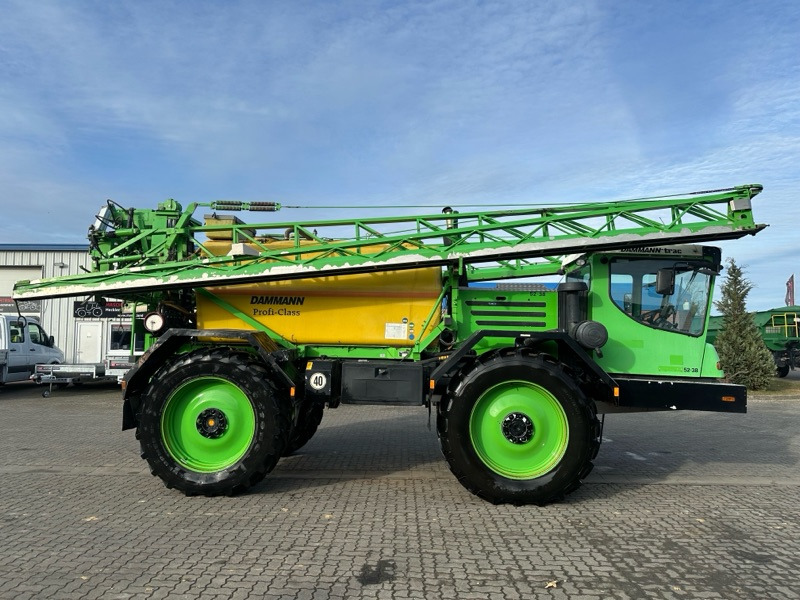 Dammann Trac DT 2000 H - Önjáró permetező: 1 kép. Dammann Trac DT 2000 H - Önjáró permetező: 1 kép.