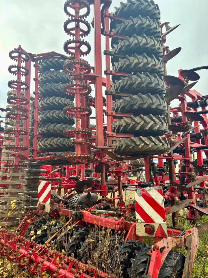 Horsch Tiger 8AS Reifenpacker - Kultivátor: 2 kép. Horsch Tiger 8AS Reifenpacker - Kultivátor: 2 kép.