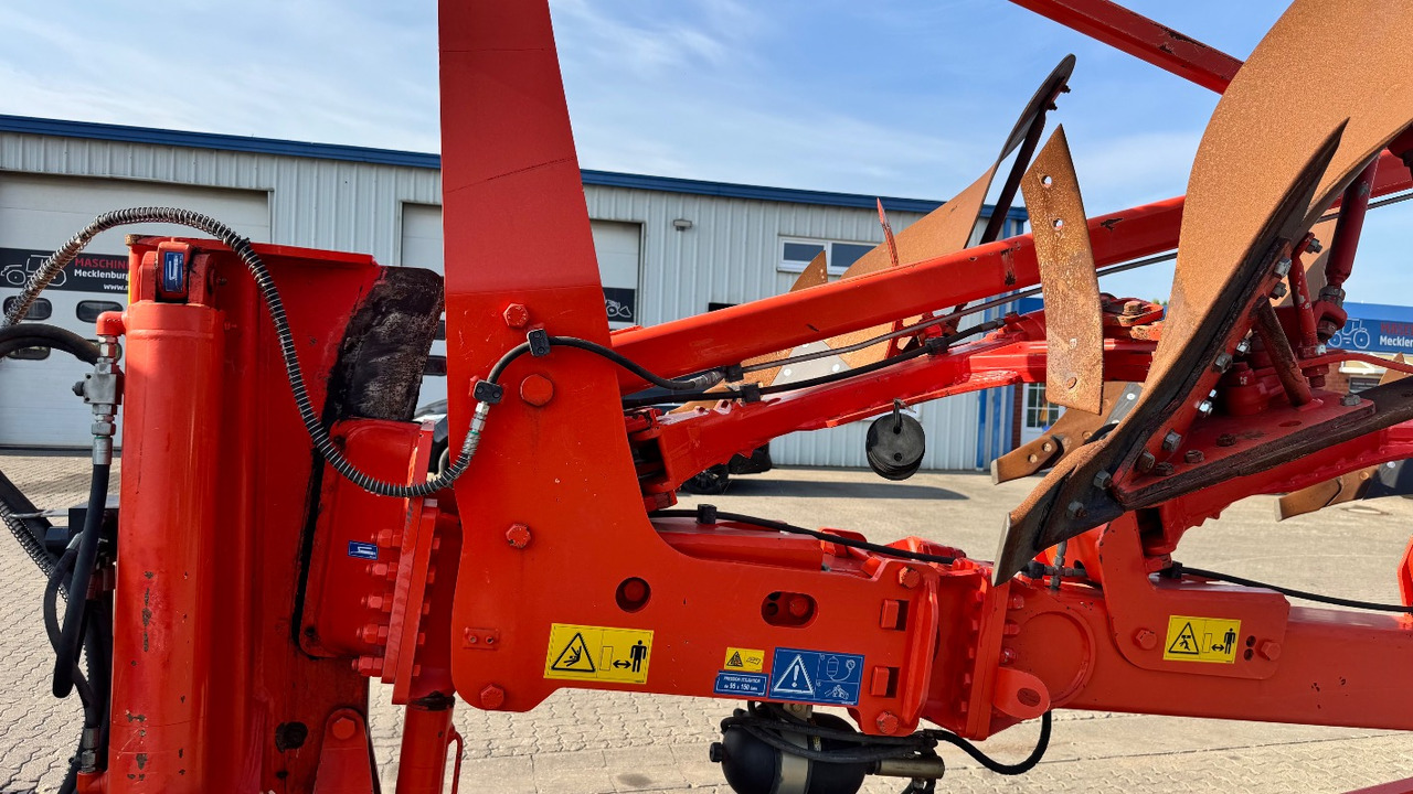 Kuhn Challenger T - 8-furchig #TOP# - Eke: 4 kép. Kuhn Challenger T - 8-furchig #TOP# - Eke: 4 kép.