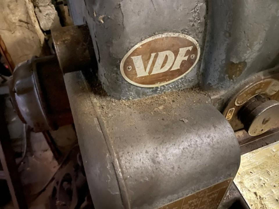 Drehmaschine VDF Boehringer L&Z Drehbank + Zubehör - Fémeszterga: 4 kép. Drehmaschine VDF Boehringer L&Z Drehbank + Zubehör - Fémeszterga: 4 kép.