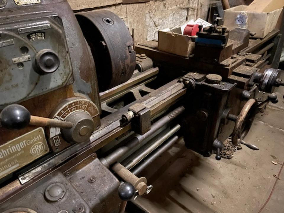 Drehmaschine VDF Boehringer L&Z Drehbank + Zubehör - Fémeszterga: 2 kép. Drehmaschine VDF Boehringer L&Z Drehbank + Zubehör - Fémeszterga: 2 kép.