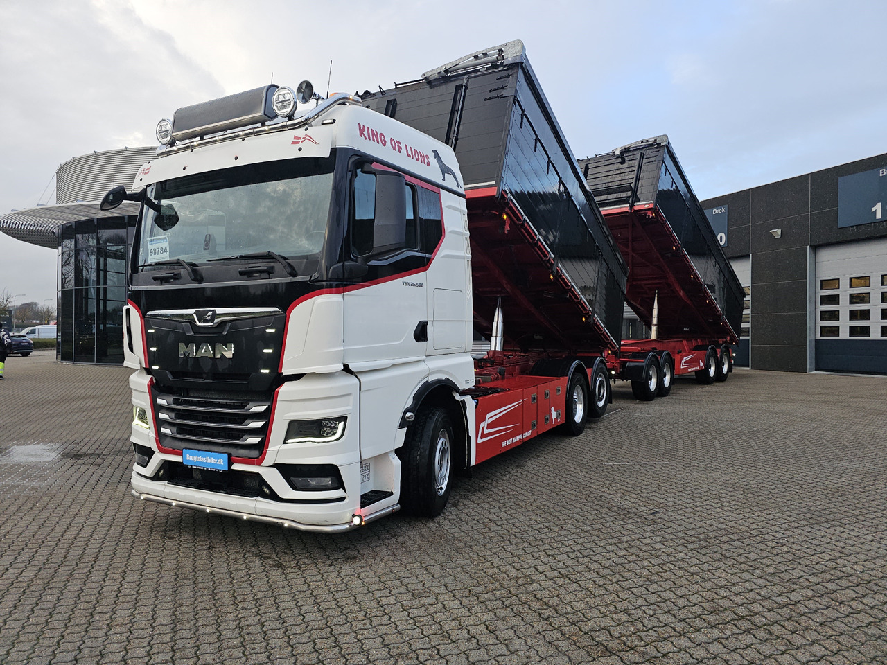 MAN TGX 26.580 Hængertræk - Billenőplatós teherautó: 1 kép. MAN TGX 26.580 Hængertræk - Billenőplatós teherautó: 1 kép.