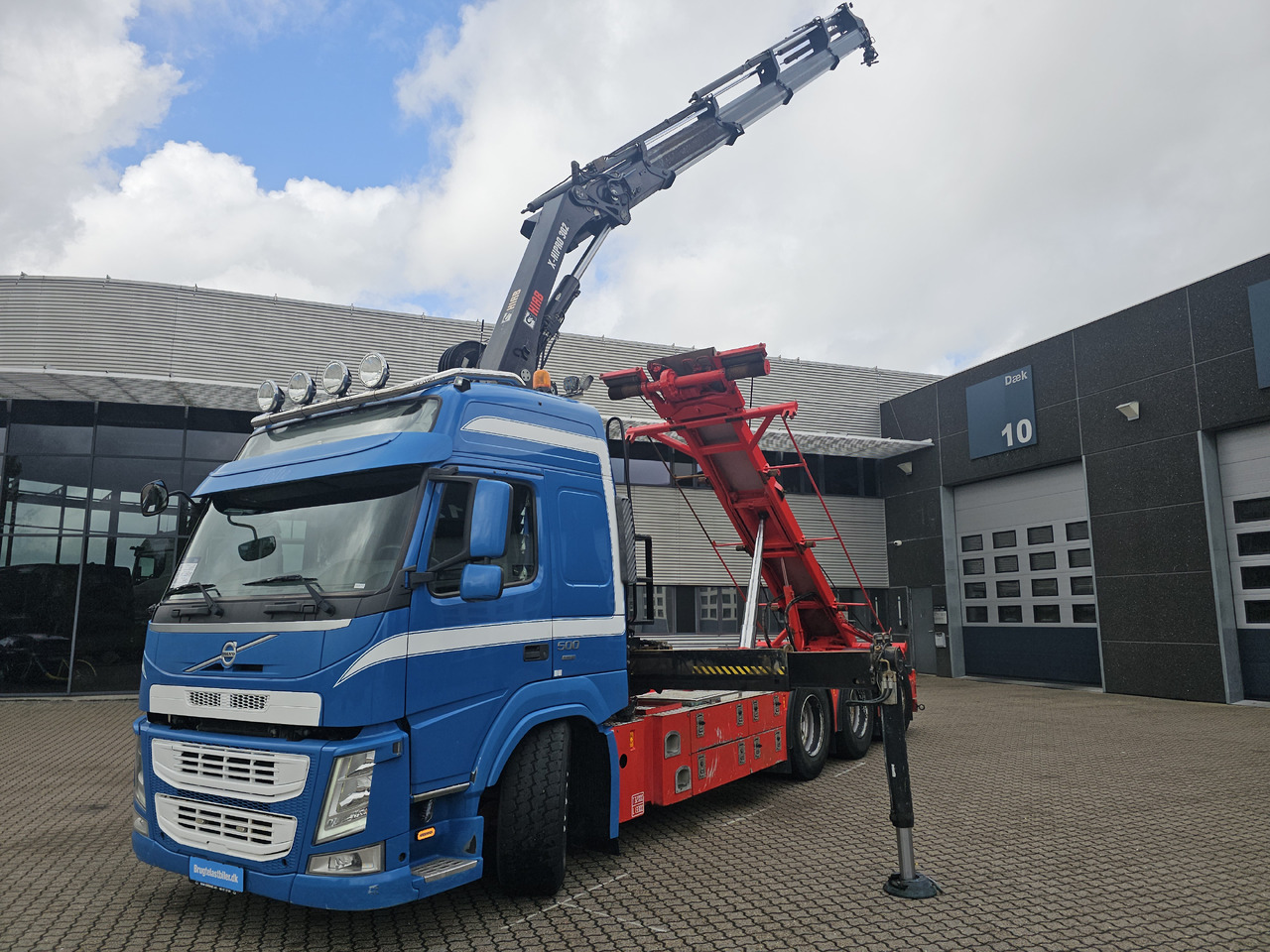 Volvo FM500 - Cserefelépítményes teherautó, Darus autó: 2 kép. Volvo FM500 - Cserefelépítményes teherautó, Darus autó: 2 kép.