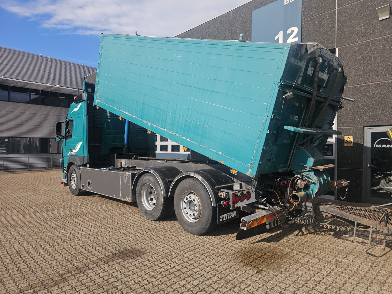 Volvo FM500 Suge-Blæse anlæg - Billenőplatós teherautó: 4 kép. Volvo FM500 Suge-Blæse anlæg - Billenőplatós teherautó: 4 kép.