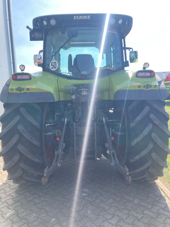 CLAAS Arion 650 CMATIC - Traktor: 3 kép. CLAAS Arion 650 CMATIC - Traktor: 3 kép.