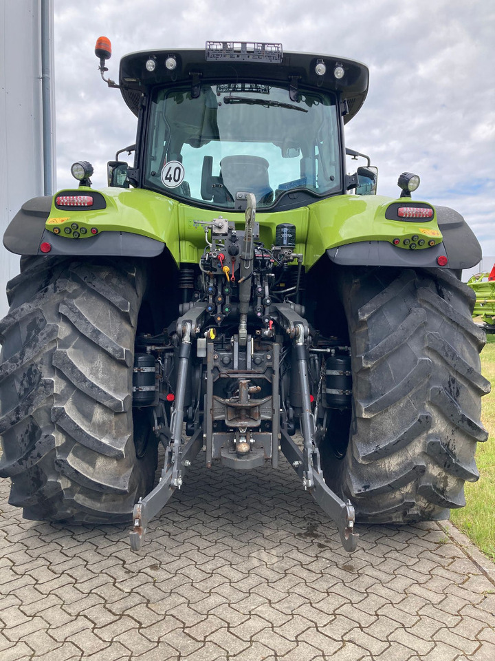 CLAAS Axion 830 CMATIC - Traktor: 4 kép. CLAAS Axion 830 CMATIC - Traktor: 4 kép.