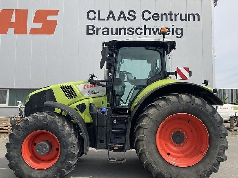 CLAAS Axion 850 CEBIS - Traktor: 1 kép. CLAAS Axion 850 CEBIS - Traktor: 1 kép.