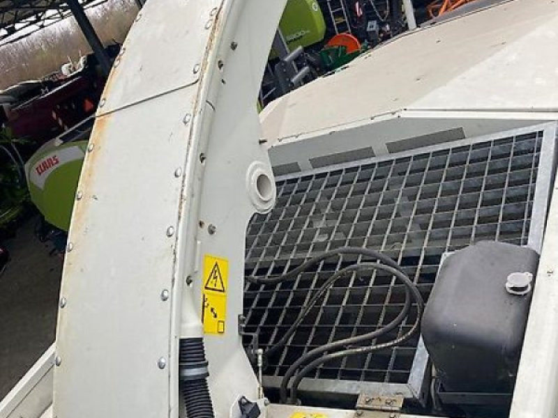 CLAAS Jaguar 940 - Önjáró szecskázógép: 4 kép. CLAAS Jaguar 940 - Önjáró szecskázógép: 4 kép.