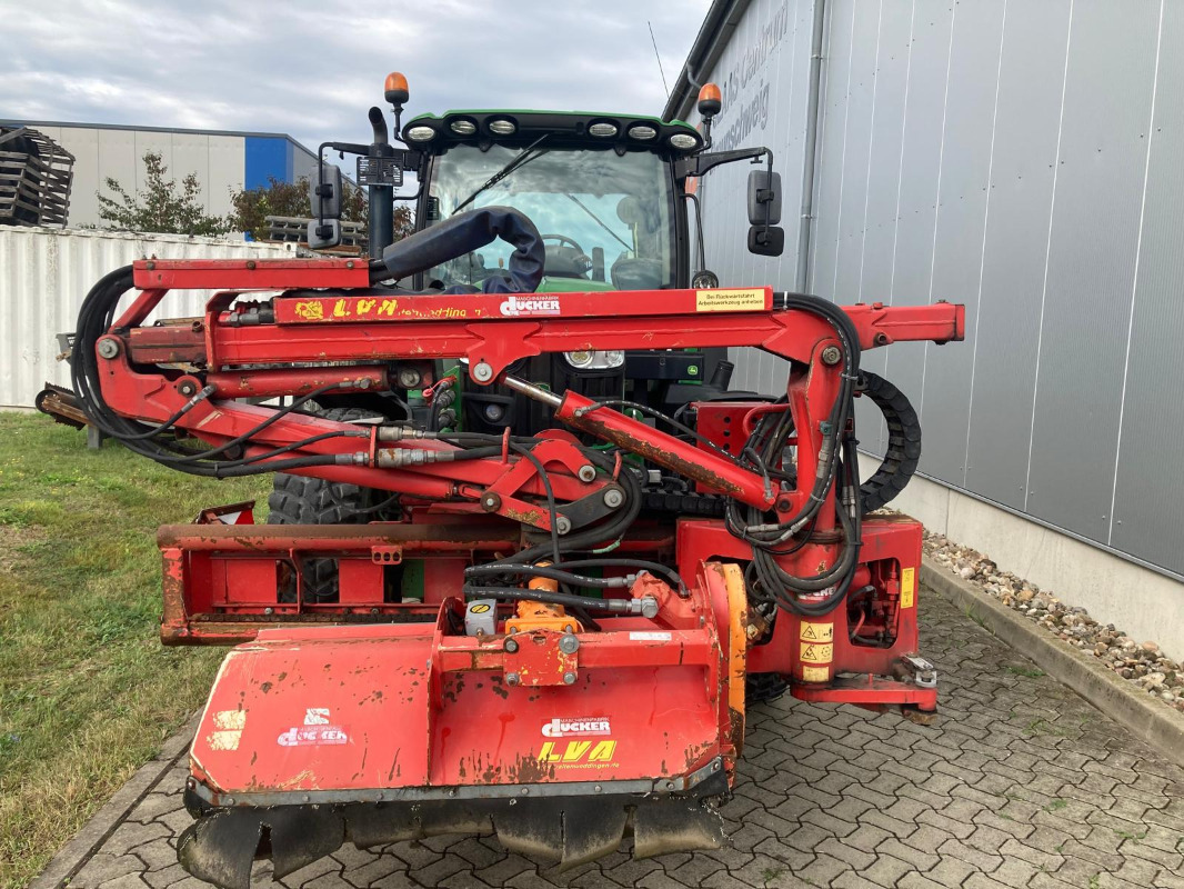 John Deere 6110R - Traktor: 2 kép. John Deere 6110R - Traktor: 2 kép.