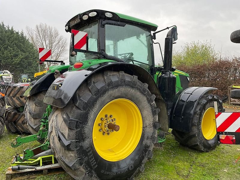 John Deere 6195 R - Traktor: 4 kép. John Deere 6195 R - Traktor: 4 kép.