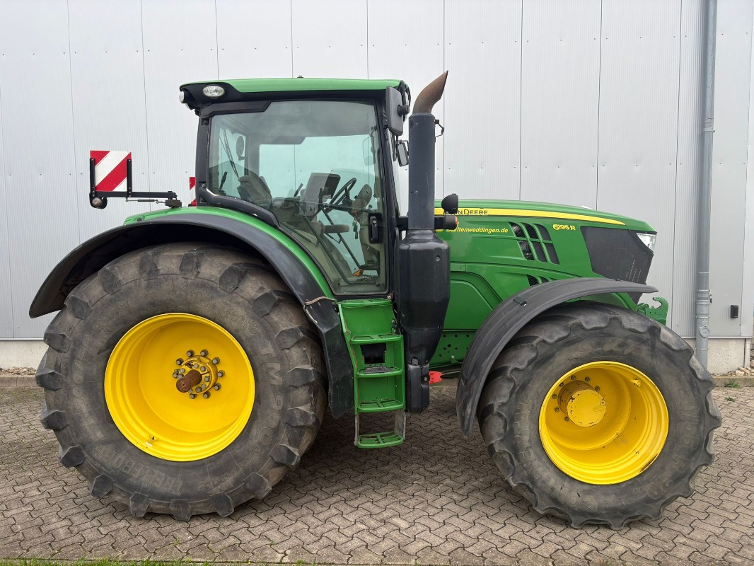 John Deere 6195R - Traktor: 1 kép. John Deere 6195R - Traktor: 1 kép.