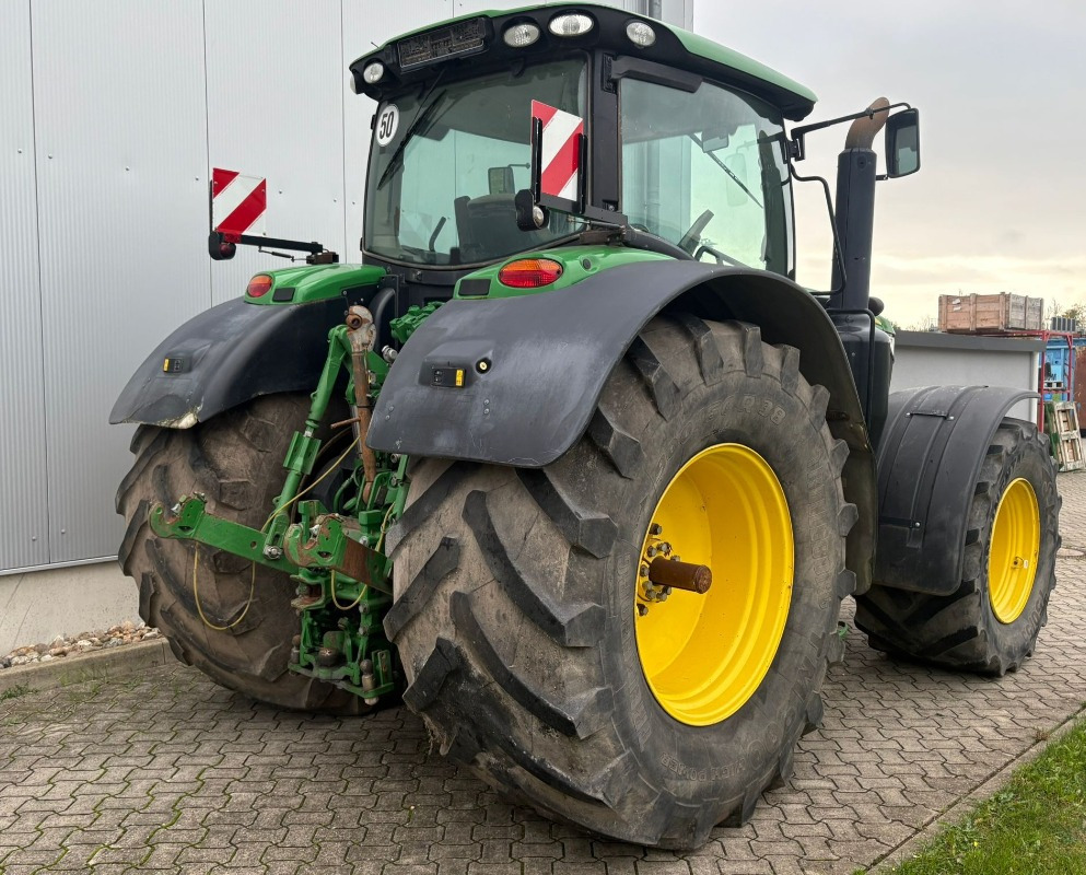 John Deere 6195R - Traktor: 5 kép. John Deere 6195R - Traktor: 5 kép.