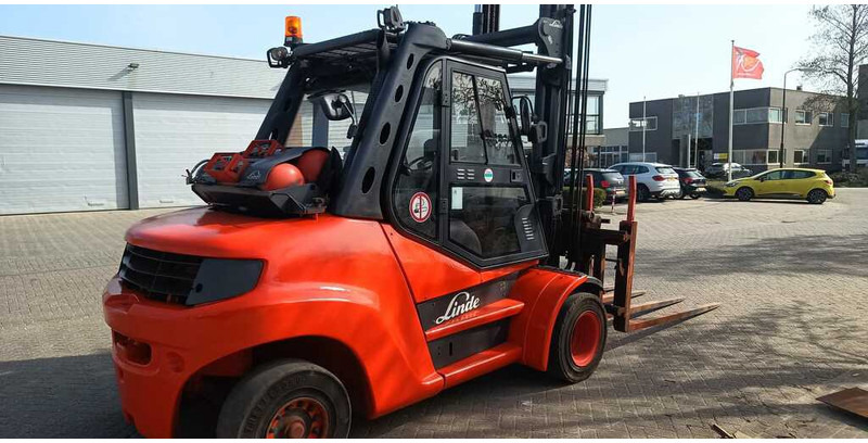 Linde H80T900 H80T-900 - Gázüzemű targonca: 3 kép. Linde H80T900 H80T-900 - Gázüzemű targonca: 3 kép.