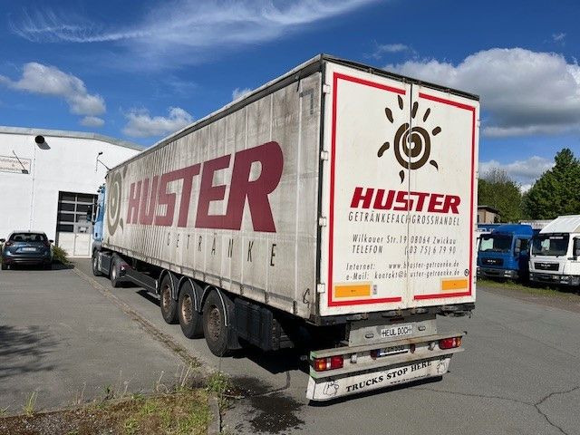 Berger SAPL 24TLM Getränkeauflieger - Ponyvás félpótkocsi: 4 kép. Berger SAPL 24TLM Getränkeauflieger - Ponyvás félpótkocsi: 4 kép.