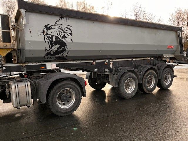 Langendorf SKS-HS 24/30 Stahlmulde Plasticauskleidung - Félpótkocsi billenőplatós: 3 kép. Langendorf SKS-HS 24/30 Stahlmulde Plasticauskleidung - Félpótkocsi billenőplatós: 3 kép.