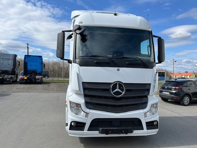 Mercedes-Benz Actros 1845 Sattelzugmaschine TOP gepflegt! Mercedes-Benz Actros 1845 Sattelzugmaschine TOP gepflegt! - Nyergesvontató: 2 kép. Mercedes-Benz Actros 1845 Sattelzugmaschine TOP gepflegt! Mercedes-Benz Actros 1845 Sattelzugmaschine TOP gepflegt! - Nyergesvontató: 2 kép.