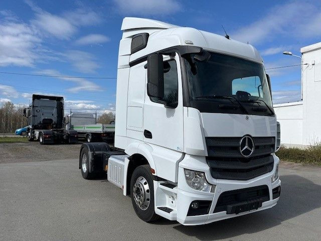 Mercedes-Benz Actros 1845 Sattelzugmaschine TOP gepflegt! Mercedes-Benz Actros 1845 Sattelzugmaschine TOP gepflegt! - Nyergesvontató: 4 kép. Mercedes-Benz Actros 1845 Sattelzugmaschine TOP gepflegt! Mercedes-Benz Actros 1845 Sattelzugmaschine TOP gepflegt! - Nyergesvontató: 4 kép.
