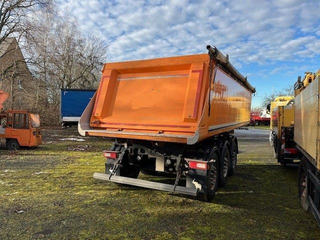 Schmitz Cargobull SKI 24 7,2 Alu Kastenmulde Verschleißboden neu - Félpótkocsi billenőplatós: 5 kép. Schmitz Cargobull SKI 24 7,2 Alu Kastenmulde Verschleißboden neu - Félpótkocsi billenőplatós: 5 kép.